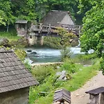 Slapovi
